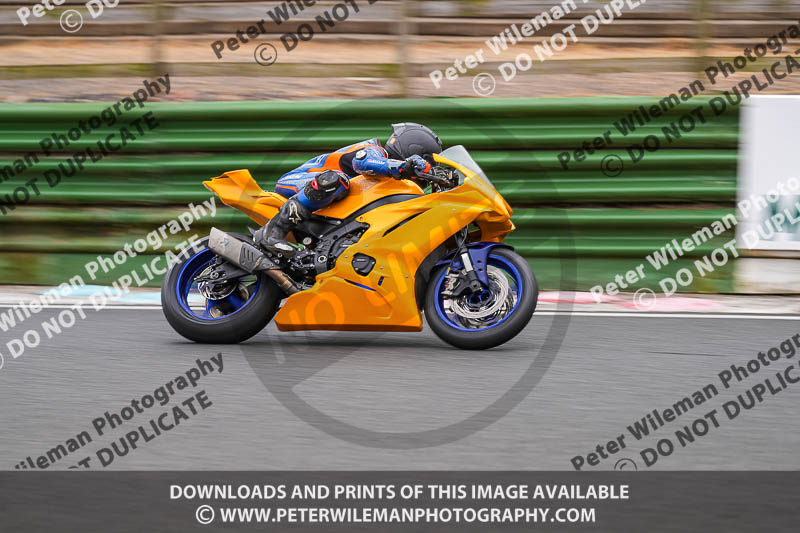 enduro digital images;event digital images;eventdigitalimages;mallory park;mallory park photographs;mallory park trackday;mallory park trackday photographs;no limits trackdays;peter wileman photography;racing digital images;trackday digital images;trackday photos